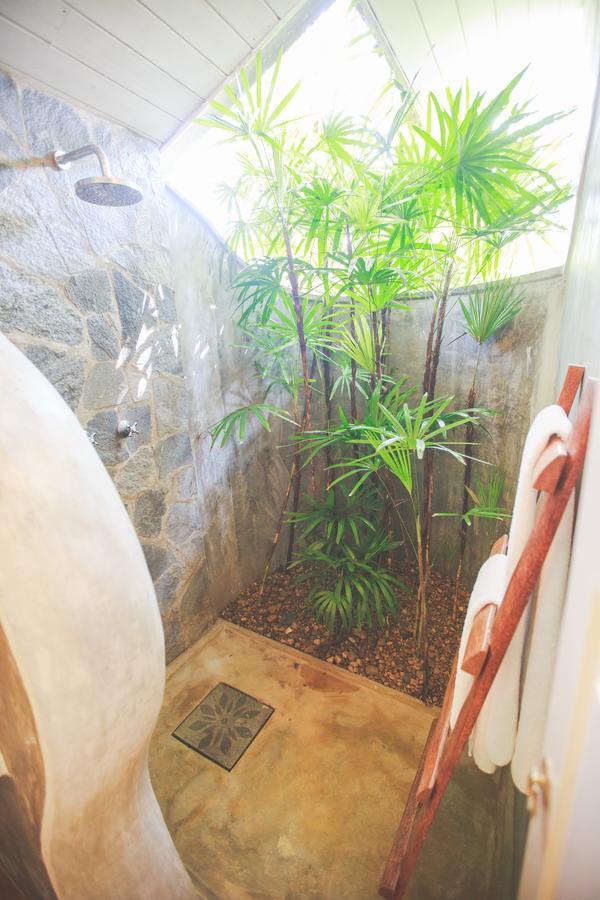 Karmel Villa Thalduwa Island - Five Bedroom Luxury Villa With Private Pool Ахангама Екстериор снимка